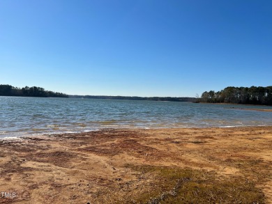 Beautiful home (2,424 sqft.) on Kerr Lake with Boat Dock Permit on Kerr Lake Country Club in North Carolina - for sale on GolfHomes.com, golf home, golf lot