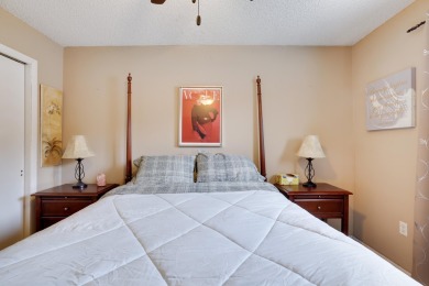 Welcome to this well maintained 3 bedroom 2 bath home nestled in on Pocono Farms Country Club in Pennsylvania - for sale on GolfHomes.com, golf home, golf lot