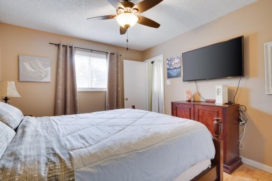 Welcome to this well maintained 3 bedroom 2 bath home nestled in on Pocono Farms Country Club in Pennsylvania - for sale on GolfHomes.com, golf home, golf lot