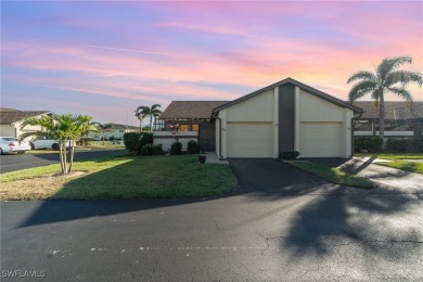 Motivated Seller!  END-UNIT, SINGLE LEVEL, CANAL FRONT, DIRECT on Saint Andrews South Golf Club in Florida - for sale on GolfHomes.com, golf home, golf lot