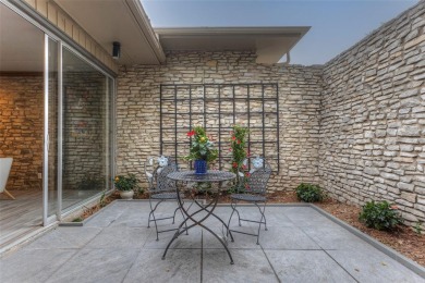 A truly unique mid-century modern single-story townhome offers on Ridglea Country Club in Texas - for sale on GolfHomes.com, golf home, golf lot