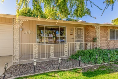 Opportunity Knocks! Excellent Location Of This 2 Bed/2 Bath on Sun City-Willow Creek / Willow Brook  in Arizona - for sale on GolfHomes.com, golf home, golf lot