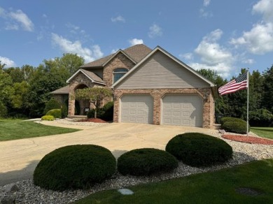 Wonderful location to call home in Country Club Estates w/golf on Greensburg Country Club in Indiana - for sale on GolfHomes.com, golf home, golf lot