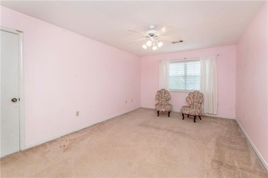 Do you have a large family? Welcome to your dream home! This on Oak Knoll Country Club in Louisiana - for sale on GolfHomes.com, golf home, golf lot