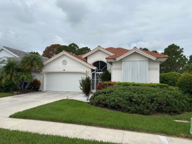 Well maintained three bedroom, two bath Islander model in very on Lost Lake Golf Club in Florida - for sale on GolfHomes.com, golf home, golf lot