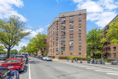 Fully renovated two-bedroom, one-bathroom end unit with elevator on Forest Park Golf Course in New York - for sale on GolfHomes.com, golf home, golf lot