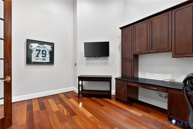 Private golf course retreat in Williamsburg offering timeless on Williamsburg National Golf Club in Virginia - for sale on GolfHomes.com, golf home, golf lot