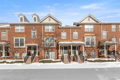 This beautiful 2-bedroom condo in Southfield offers an array of on Evergreen Hills Golf Course in Michigan - for sale on GolfHomes.com, golf home, golf lot