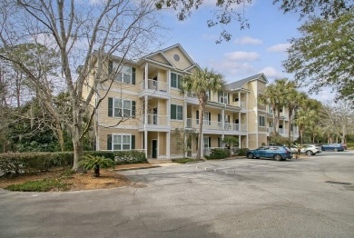 This inviting first-floor condo is nestled in a quiet on Kiawah Island Resort - Oak Point in South Carolina - for sale on GolfHomes.com, golf home, golf lot