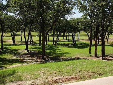 Golf Course Living with Water Views -- No HOA!
Nestled on the on Sugar Tree Golf and Country Club in Texas - for sale on GolfHomes.com, golf home, golf lot