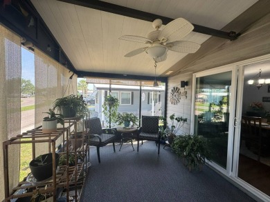 Are you looking for a home with a great floorplan, newer roof on The Meadows At Countrywood in Florida - for sale on GolfHomes.com, golf home, golf lot