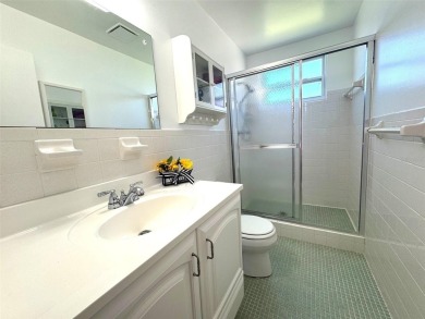 Under contract-accepting backup offers. Welcome to the Cute & on On Top Of The World Golf Course in Florida - for sale on GolfHomes.com, golf home, golf lot