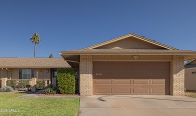 Beautifully maintained 2-bedroom, 2-bath duplex with a 2-car on Sun City Lakes West and East in Arizona - for sale on GolfHomes.com, golf home, golf lot