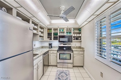 Unpack and move in to this 1 bed room 1 bath tastefully on Seven Lakes Golf and Tennis Community in Florida - for sale on GolfHomes.com, golf home, golf lot