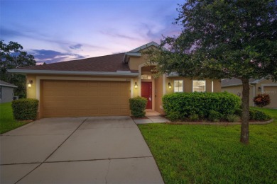 Welcome to this beautifully maintained 3-bedroom, 2-bathroom on Meadow Oaks Golf and Country Club in Florida - for sale on GolfHomes.com, golf home, golf lot