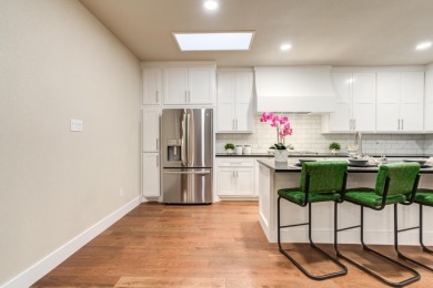 Welcome to your new life of luxury. This stunning townhome in on LakeRidge Country Club in Texas - for sale on GolfHomes.com, golf home, golf lot