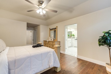 Welcome to your new life of luxury. This stunning townhome in on LakeRidge Country Club in Texas - for sale on GolfHomes.com, golf home, golf lot