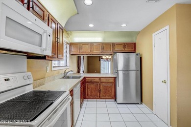 Great location in Covered Bridge II, a 55+ active adult on Pine Brook Golf Course in New Jersey - for sale on GolfHomes.com, golf home, golf lot