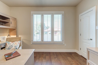 Welcome to your new life of luxury. This stunning townhome in on LakeRidge Country Club in Texas - for sale on GolfHomes.com, golf home, golf lot