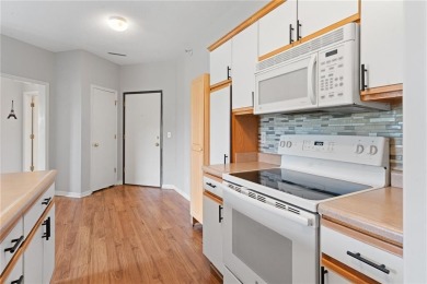 Nicely updated Condo in the heart of Hiawatha nothing to do but on St. Andrews Golf Club in Iowa - for sale on GolfHomes.com, golf home, golf lot