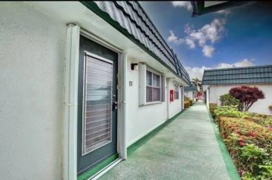 Newly retired or transitioning...look no further! Kings Point is on Kings Point Golf - Executive in Florida - for sale on GolfHomes.com, golf home, golf lot