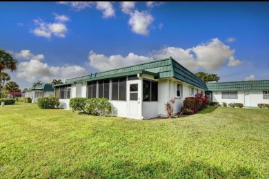 Newly retired or transitioning...look no further! Kings Point is on Kings Point Golf - Executive in Florida - for sale on GolfHomes.com, golf home, golf lot