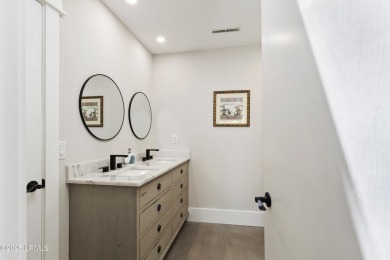 Do not miss this beautiful Townhome in the heart of Harbor Town on Harbour Town Golf Links in South Carolina - for sale on GolfHomes.com, golf home, golf lot