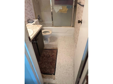 **ALL AGES** THIS 1/1.5 CONDO ON THE 1ST FLOOR OF THE ALL AGES on Colony West Country Club in Florida - for sale on GolfHomes.com, golf home, golf lot