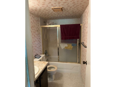 **ALL AGES** THIS 1/1.5 CONDO ON THE 1ST FLOOR OF THE ALL AGES on Colony West Country Club in Florida - for sale on GolfHomes.com, golf home, golf lot