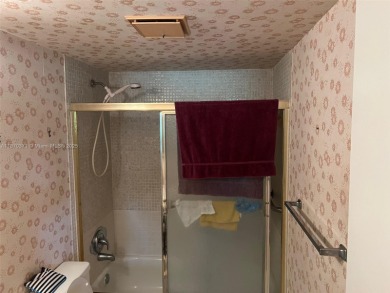 **ALL AGES** THIS 1/1.5 CONDO ON THE 1ST FLOOR OF THE ALL AGES on Colony West Country Club in Florida - for sale on GolfHomes.com, golf home, golf lot