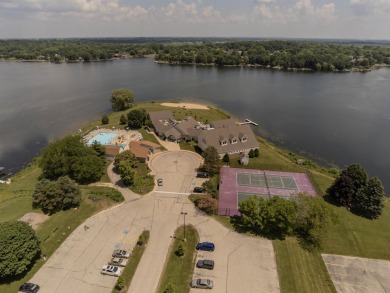 This charming 1.5 story home, nestled near the golf course on Savannah Oaks Golf Club of Candlewick Lake in Illinois - for sale on GolfHomes.com, golf home, golf lot