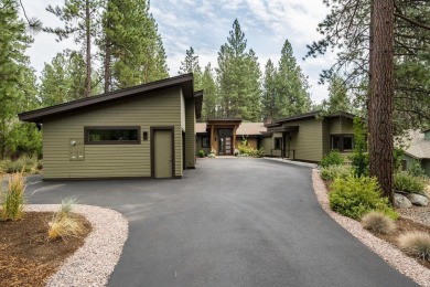 Beautiful single-level home in Widgi Creek, situated on a on Widgi Creek Golf Club in Oregon - for sale on GolfHomes.com, golf home, golf lot