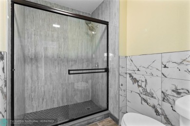 Stunning 2/2.5 Condo in Gated Boca Lago Community - All Ages on Boca Lago Golf and Country Club in Florida - for sale on GolfHomes.com, golf home, golf lot