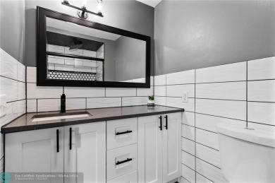 Stunning 2/2.5 Condo in Gated Boca Lago Community - All Ages on Boca Lago Golf and Country Club in Florida - for sale on GolfHomes.com, golf home, golf lot
