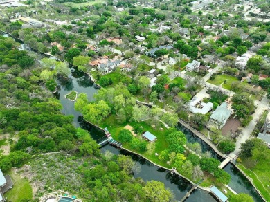 Beautifully updated home with separate apartment in the highly on Landa Park Golf Course in Texas - for sale on GolfHomes.com, golf home, golf lot