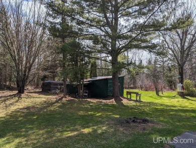 This very nice, 3 bedroom, 1.5 bath home is comfortable, cozy on Ontonagon Golf Course in Michigan - for sale on GolfHomes.com, golf home, golf lot