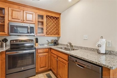 Welcome to this beautifully maintained 2-bedroom, 2-bath condo on Kingsmill Resort and Golf Club in Virginia - for sale on GolfHomes.com, golf home, golf lot