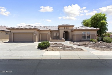 A RARE FIND!! This Briarwood has great curb appeal, space on Sun City Grand Golf Couse and Club in Arizona - for sale on GolfHomes.com, golf home, golf lot