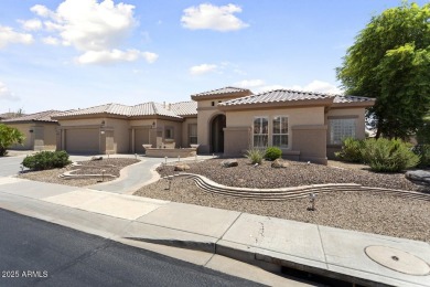 A RARE FIND!! This Briarwood has great curb appeal, space on Sun City Grand Golf Couse and Club in Arizona - for sale on GolfHomes.com, golf home, golf lot