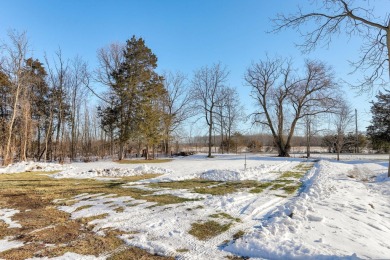 Looking for affordable country living? This charming 2-bedroom on Beeches Golf Club  in Michigan - for sale on GolfHomes.com, golf home, golf lot