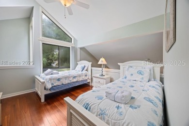 Turnkey Resort Living. Stylish 2BR/2BA + Loft End Unit Villa on Palmetto Dunes Golf Course and Resort in South Carolina - for sale on GolfHomes.com, golf home, golf lot