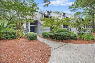 Turnkey Resort Living. Stylish 2BR/2BA + Loft End Unit Villa on Palmetto Dunes Golf Course and Resort in South Carolina - for sale on GolfHomes.com, golf home, golf lot