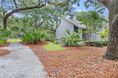 Turnkey Resort Living. Stylish 2BR/2BA + Loft End Unit Villa on Palmetto Dunes Golf Course and Resort in South Carolina - for sale on GolfHomes.com, golf home, golf lot