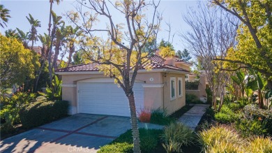 SINGLE LEVEL END UNIT TOWNHOME IN THE HIGHLY SOUGHT AFTER COTO on Coto De Caza Golf Club in California - for sale on GolfHomes.com, golf home, golf lot