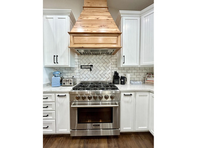 Luxury custom-built home near Lake Cumberland offering on Woodson Bend Resort in Kentucky - for sale on GolfHomes.com, golf home, golf lot