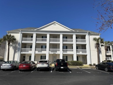 Beautiful two bedroom, two bath,  first floor end unit located on Man O War Golf Links in South Carolina - for sale on GolfHomes.com, golf home, golf lot