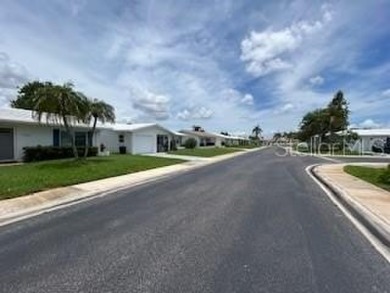 Desirable 55+ Community; Step inside to discover a warm and on Mainlands Golf Club in Florida - for sale on GolfHomes.com, golf home, golf lot