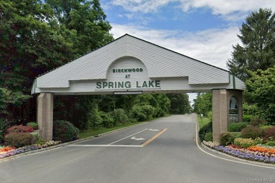 Beautifully maintained 2 Bedroom, 2 Bath *Devon 2* model in on Birchwood at Spring Lake in New York - for sale on GolfHomes.com, golf home, golf lot