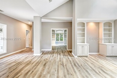 Welcome to this charming 3-bed, 2.5-bath home in the Indigo Run on The Golf Club at Indigo Run in South Carolina - for sale on GolfHomes.com, golf home, golf lot