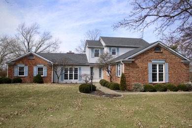 Welcome home! This lovely home sits on the golf course in the on Frankfort Country Club in Kentucky - for sale on GolfHomes.com, golf home, golf lot